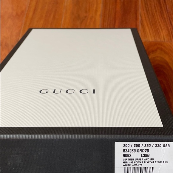 Brand new Gucci lether sneaker with bows - Picture 6 of 6
